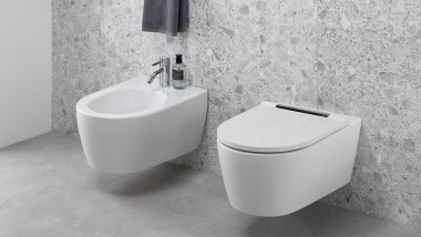 Combinaison du bidet Geberit ONE et du WC-douche AquaClean Sela