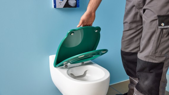Siège de WC Geberit Bambini avec mécanisme de fermeture ralentie Siège de WC Geberit Bambini avec mécanisme de fermeture ralentie