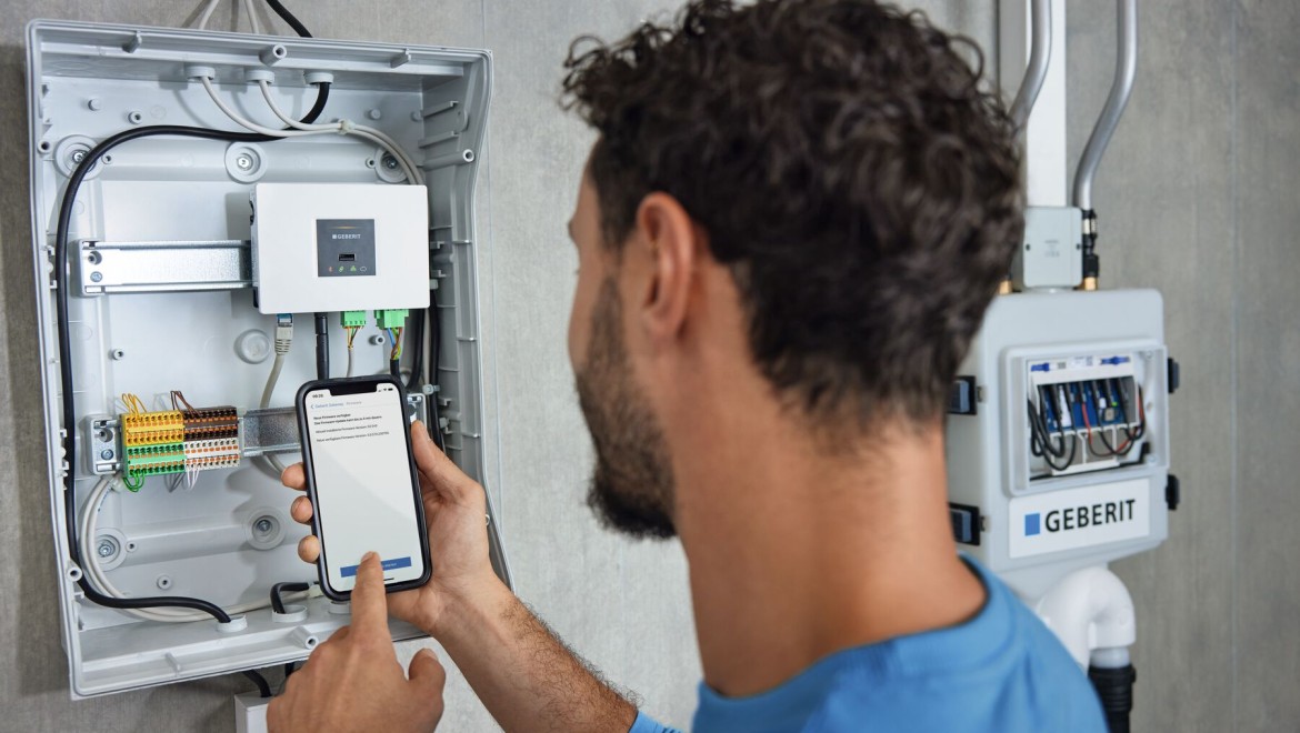 De sensorgegevens worden opgehaald uit de Geberit gateway via de Geberit Control app