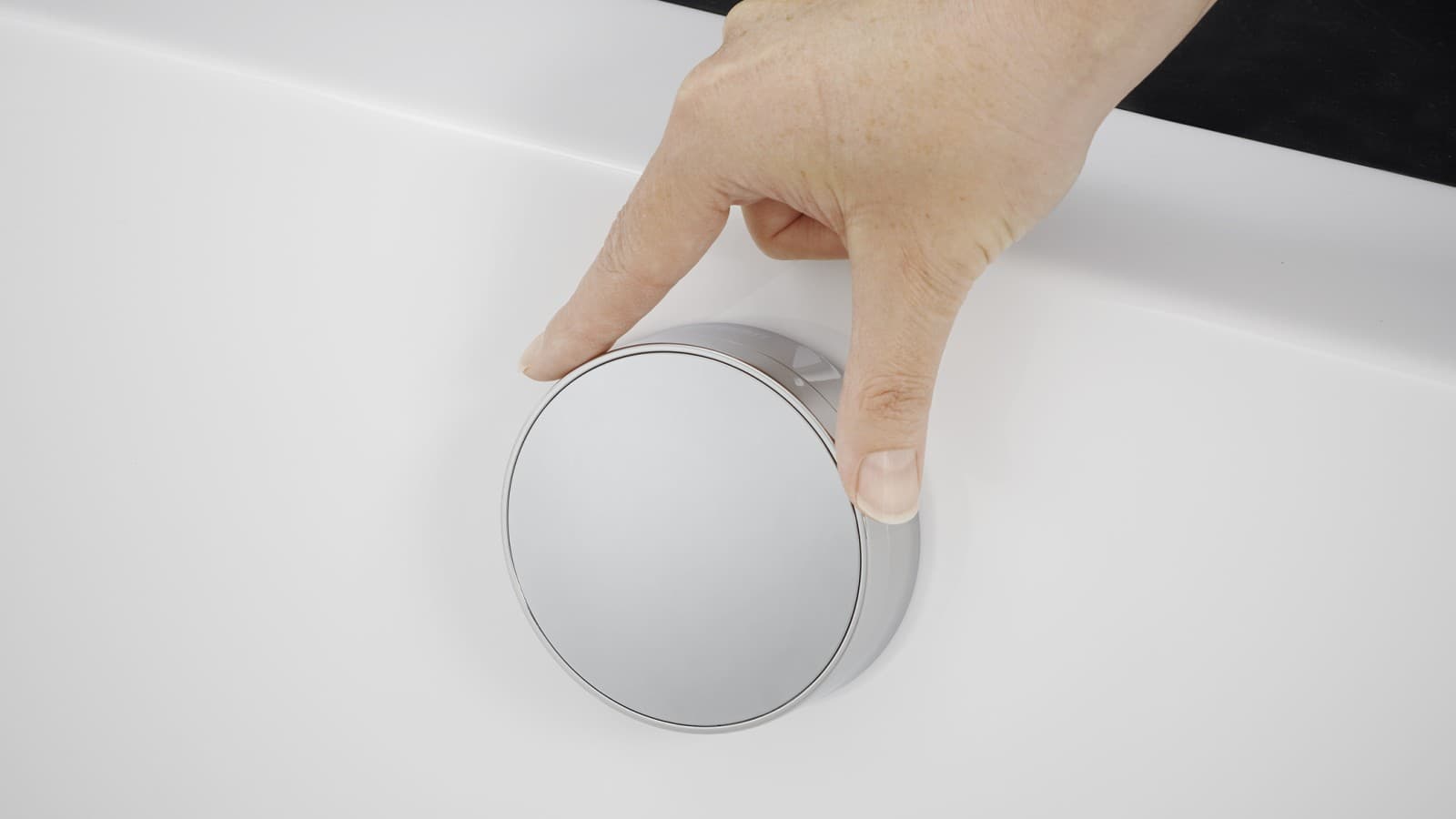 Badkuipafvoer met draaihendel Badkuipafvoer met draaihendel