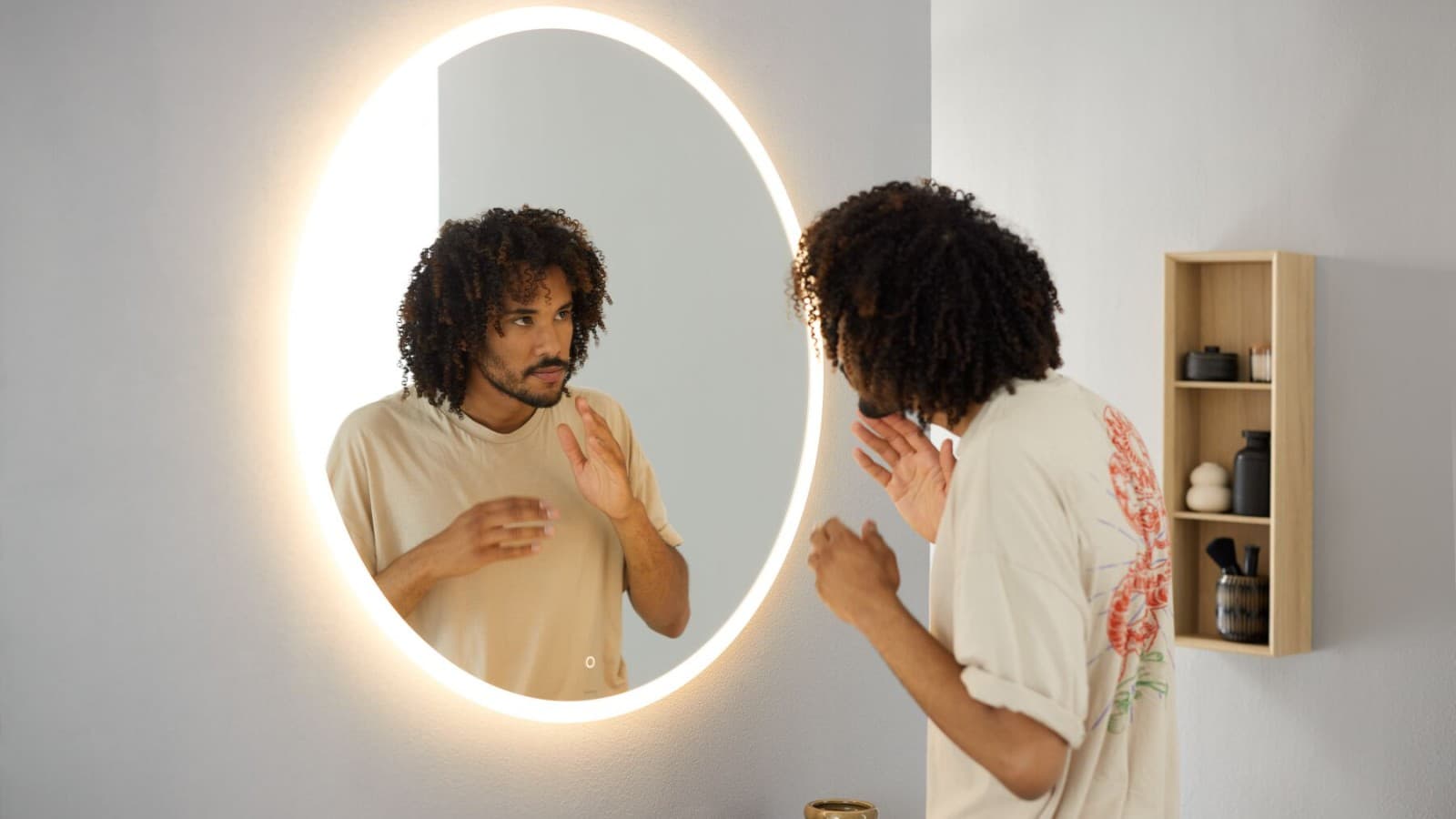 Option Round spiegel 90 cm (© Geberit) Option Round spiegel 90 cm (© Geberit)