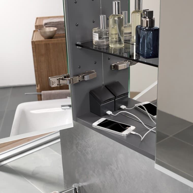 Geberit Option Plus met ingebouwde USB poort (© Geberit) Geberit Option Plus met ingebouwde USB poort (© Geberit)