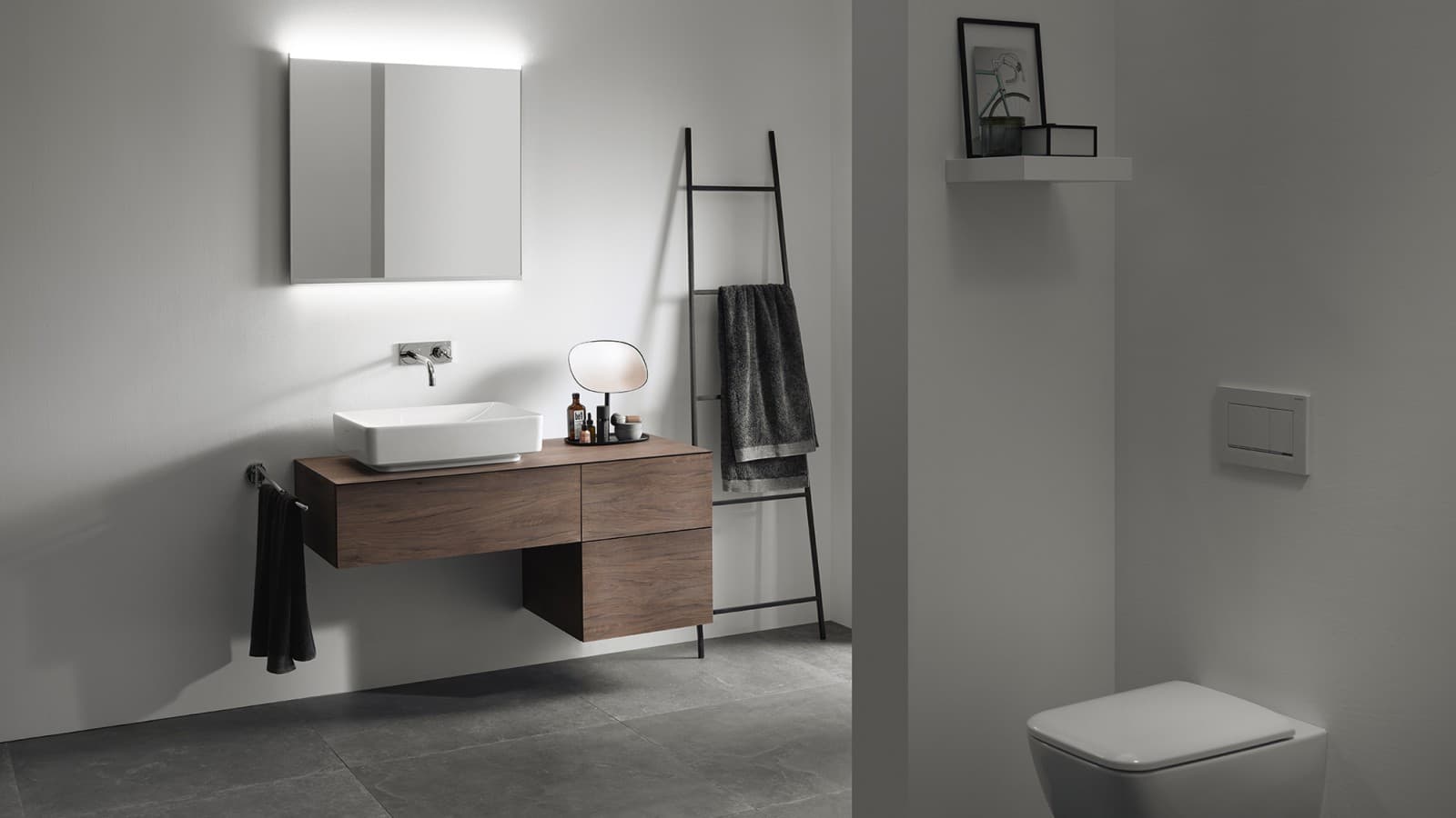 Badkamer met Geberit VariForm badkamermeubels (© Geberit) Badkamer met Geberit VariForm badkamermeubels (© Geberit)