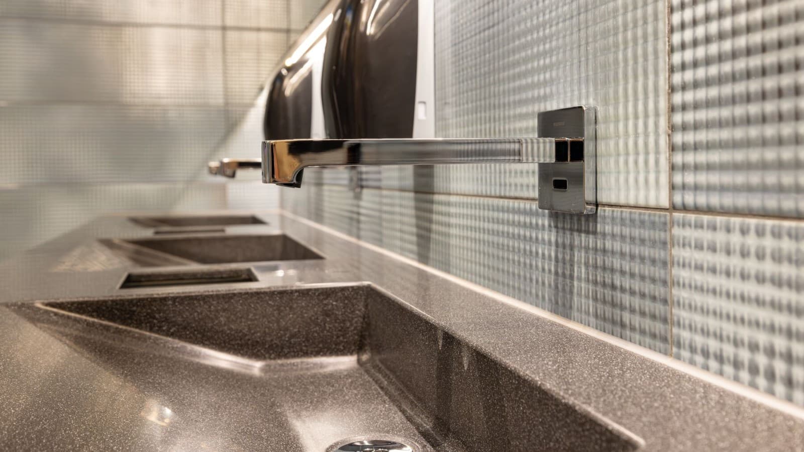 Geberit Brenta-muurkraan voor de wastafelopstelling Geberit Brenta-muurkraan voor de wastafelopstelling