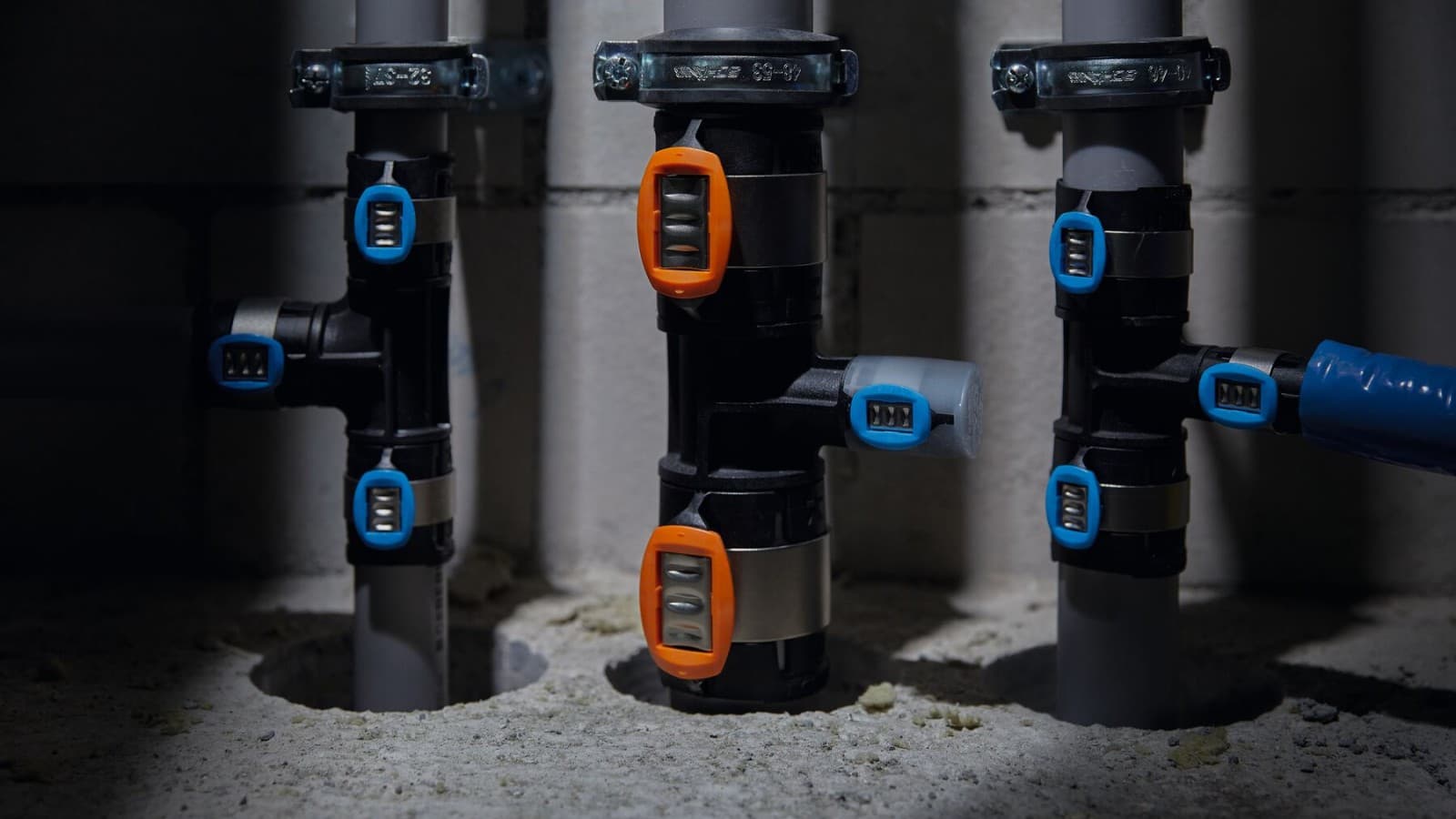 Niet-geperste verbindingen zijn ook in het donker gemakkelijk te herkennen Niet-geperste verbindingen zijn ook in het donker gemakkelijk te herkennen